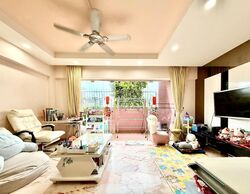 Blk 705 Hougang Avenue 2 (Hougang), HDB Executive #565138771